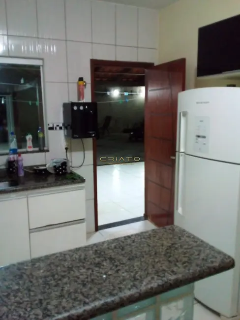 Casa com 3 quartos à venda, 300m2 em Parque Brasília 2ª Etapa, Anapolis - GO - imagem 8 Foto 8 de Casa com 3 quartos à venda, 300m2 em Parque Brasília 2ª Etapa, Anapolis - GO