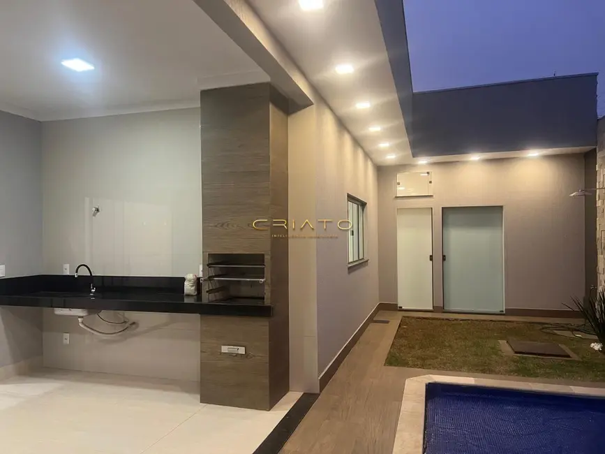 Casa com 3 quartos à venda, 165m2 em Residencial Cerejeiras, Anapolis - GO - imagem 1 Foto 1 de Casa com 3 quartos à venda, 165m2 em Residencial Cerejeiras, Anapolis - GO