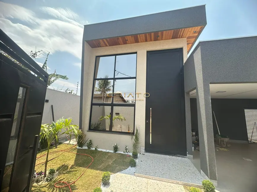 Casa com 3 quartos à venda, 172m2 em Parque Brasília 2ª Etapa, Anapolis - GO - imagem 1 Foto 1 de Casa com 3 quartos à venda, 172m2 em Parque Brasília 2ª Etapa, Anapolis - GO