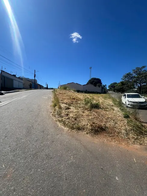 Foto 2 de Terreno / Lote à venda, 353m2 em Itamaraty 2ª Etapa, Anapolis - GO