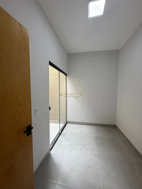 Foto 4 de Casa com 3 quartos à venda, 70m2 em Residencial Ildefonso Limírio, Anapolis - GO