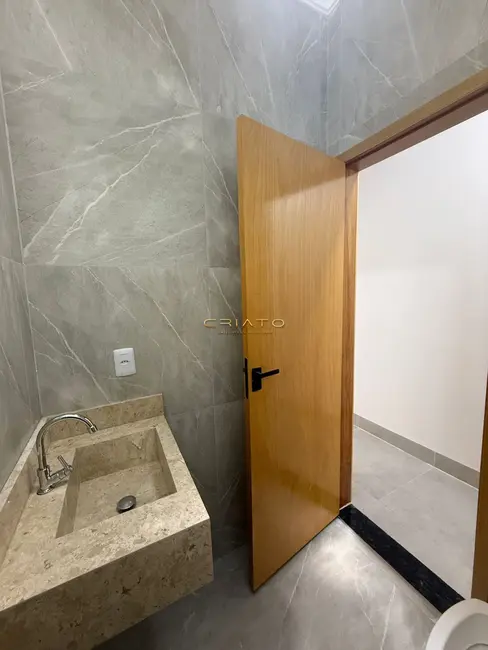 Foto 2 de Casa com 3 quartos à venda, 70m2 em Residencial Ildefonso Limírio, Anapolis - GO