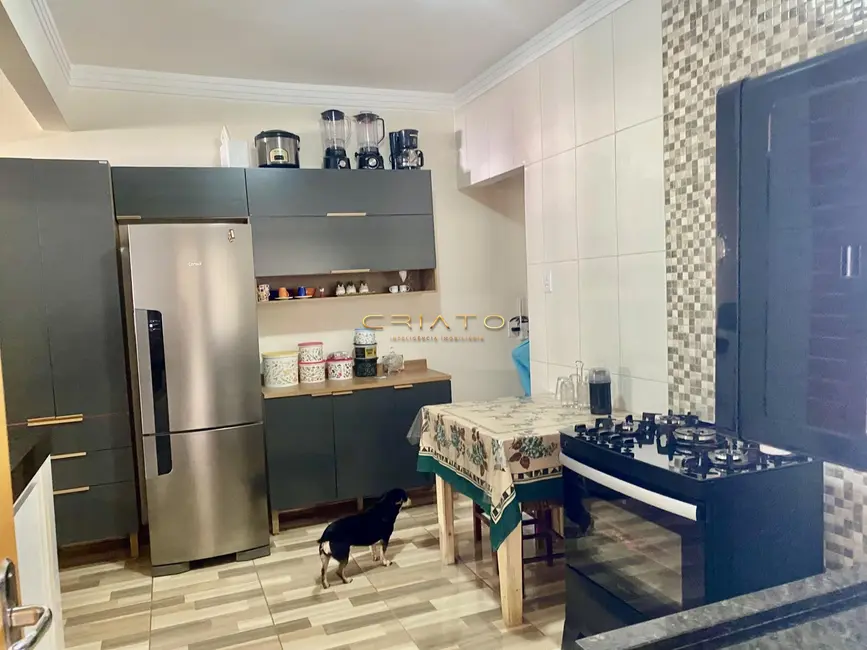 Foto 7 de Casa com 3 quartos à venda, 150m2 em Jardim Petrópolis, Anapolis - GO