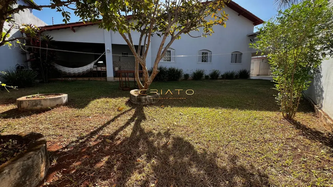 Foto 4 de Casa com 3 quartos à venda, 300m2 em Parque Brasília 2ª Etapa, Anapolis - GO