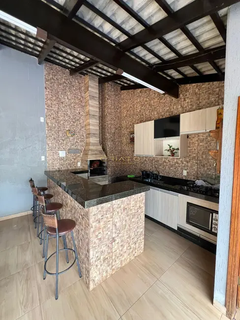 Foto 6 de Casa com 3 quartos à venda, 198m2 em Jardim Flor de Liz, Anapolis - GO