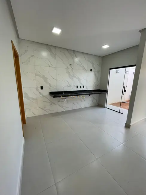 Foto 2 de Casa com 3 quartos à venda, 85m2 em Setor Sul, Anapolis - GO