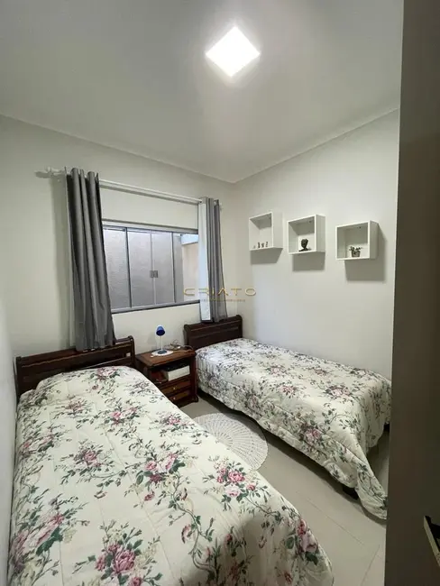 Foto 3 de Casa com 3 quartos à venda, 130m2 em Anapolis - GO