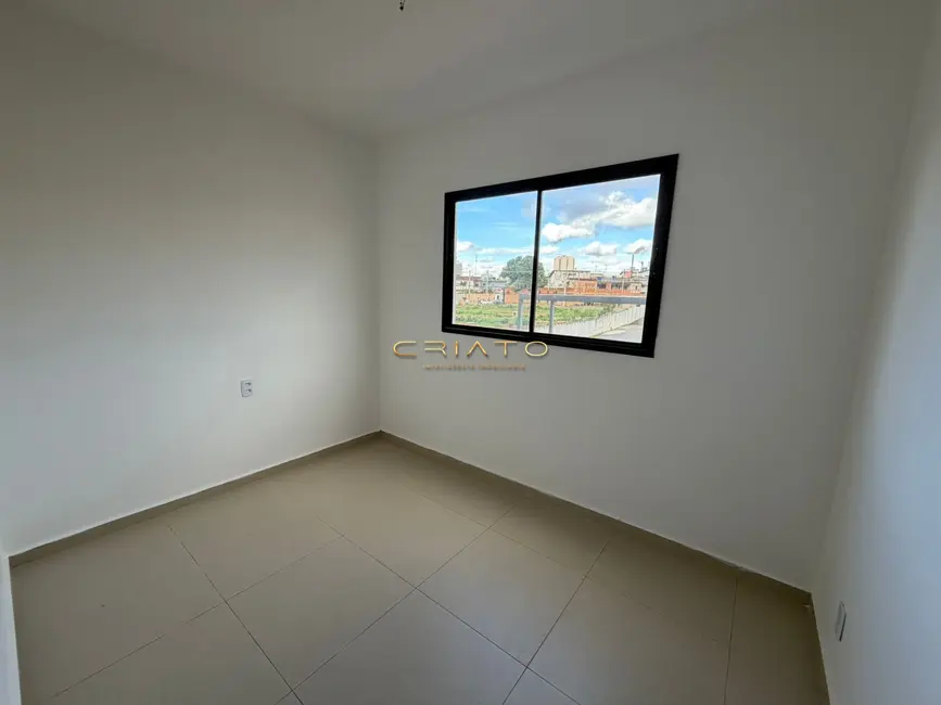Apartamento com 3 quartos para alugar, 68m2 em Conjunto Eldorado, Anapolis - GO - imagem 5 Foto 5 de Apartamento com 3 quartos para alugar, 68m2 em Conjunto Eldorado, Anapolis - GO
