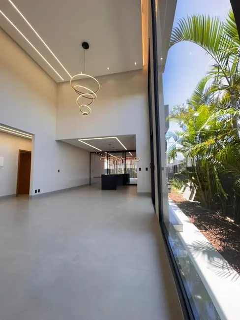 Foto 2 de Casa com 3 quartos à venda, 239m2 em Residencial Anaville, Anapolis - GO