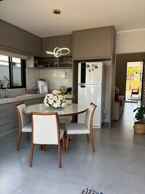 Foto 9 de Casa com 3 quartos à venda, 216m2 em Anapolis - GO