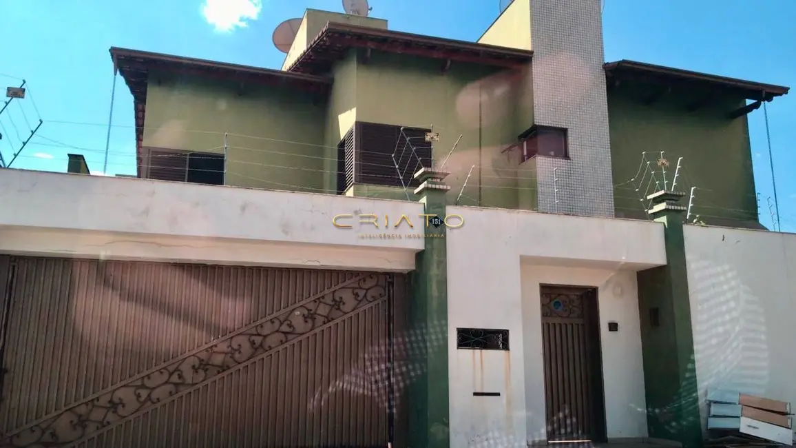 Foto 1 de Sobrado com 4 quartos à venda, 825m2 em Jundiaí, Anapolis - GO