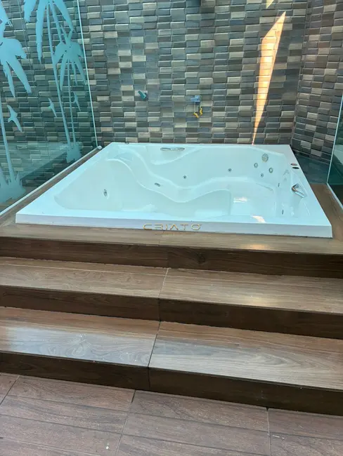 Foto 2 de Casa com 4 quartos à venda, 390m2 em Jardim América, Anapolis - GO