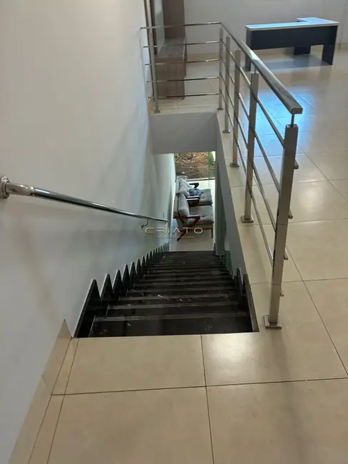 Foto 1 de Casa com 4 quartos à venda, 390m2 em Jardim América, Anapolis - GO