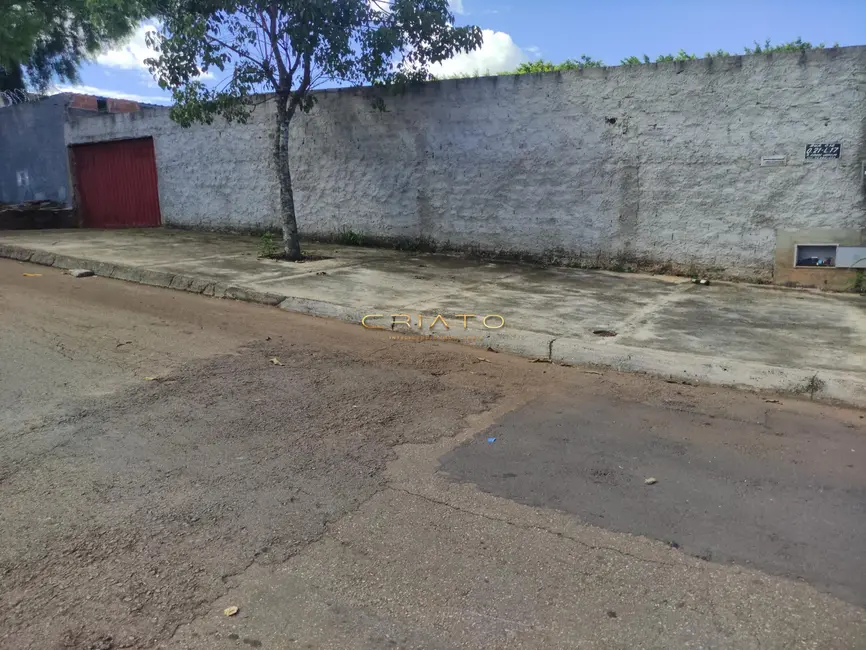 Foto 2 de Terreno / Lote à venda, 420m2 em Cidade Jardim, Anapolis - GO