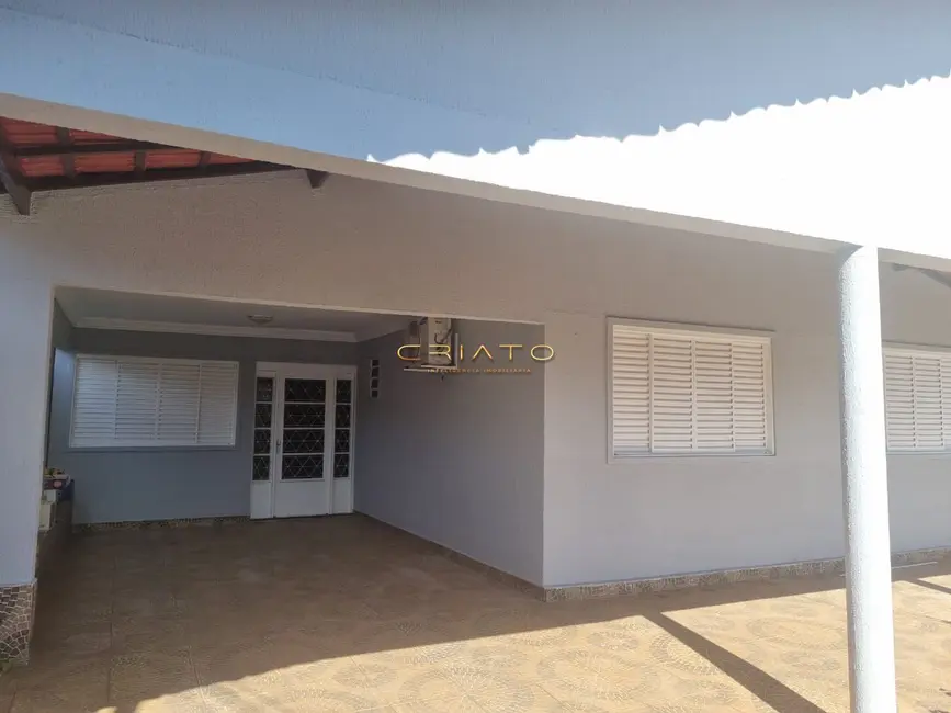 Foto 2 de Casa com 3 quartos à venda, 252m2 em Jardim América, Goiania - GO