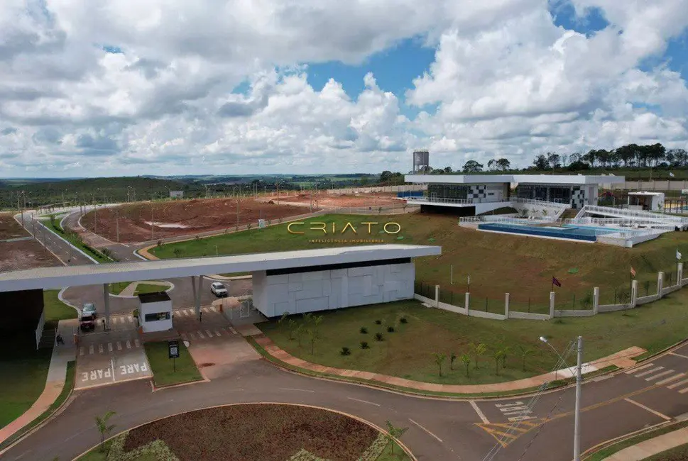 Foto 3 de Terreno / Lote à venda, 360m2 em Jardim Ibirapuera, Anapolis - GO