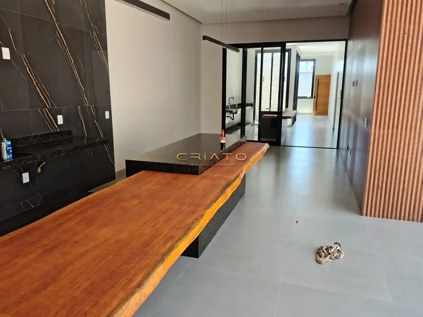 Foto 2 de Casa com 3 quartos à venda, 200m2 em Setor Sul Jamil Miguel, Anapolis - GO