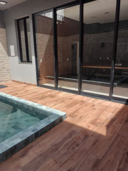 Foto 5 de Casa com 3 quartos à venda, 200m2 em Setor Sul Jamil Miguel, Anapolis - GO