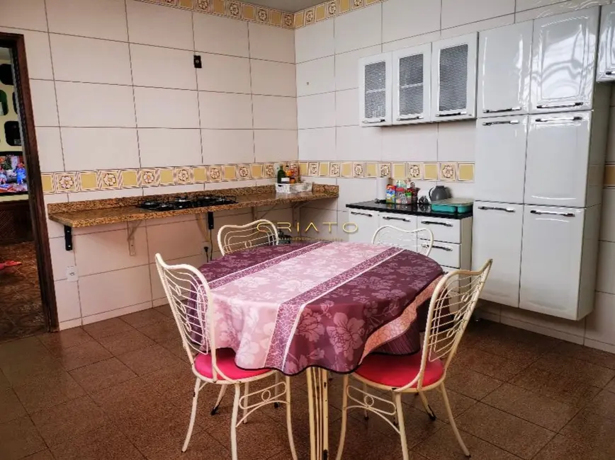 Foto 7 de Casa com 4 quartos à venda, 280m2 em Vila Góis, Anapolis - GO
