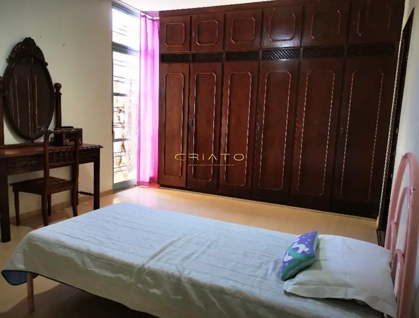 Foto 8 de Casa com 4 quartos à venda, 280m2 em Vila Góis, Anapolis - GO