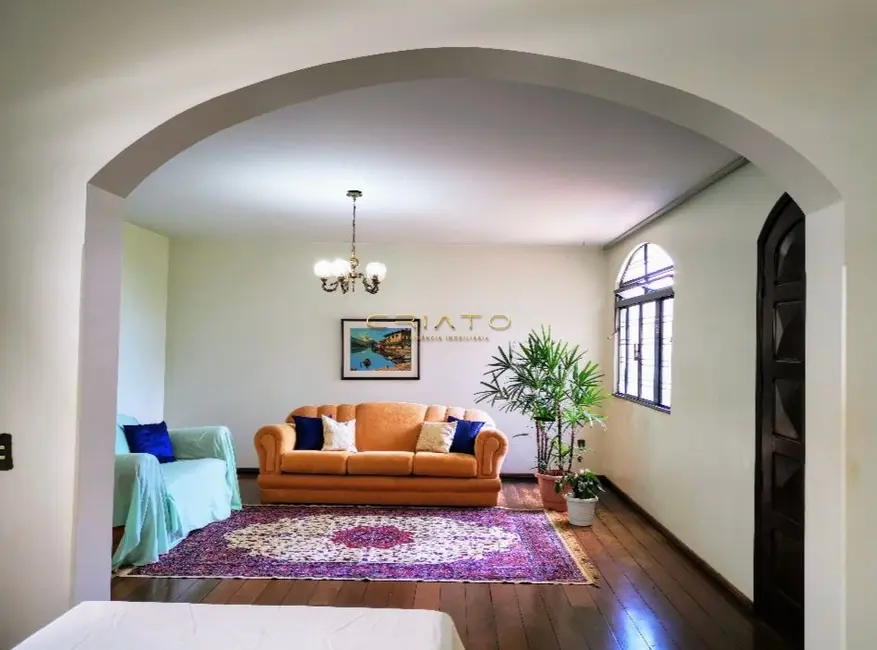 Foto 3 de Casa com 4 quartos à venda, 280m2 em Vila Góis, Anapolis - GO