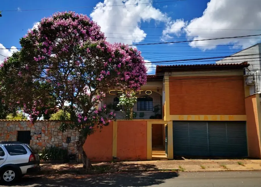 Foto 1 de Casa com 4 quartos à venda, 280m2 em Vila Góis, Anapolis - GO