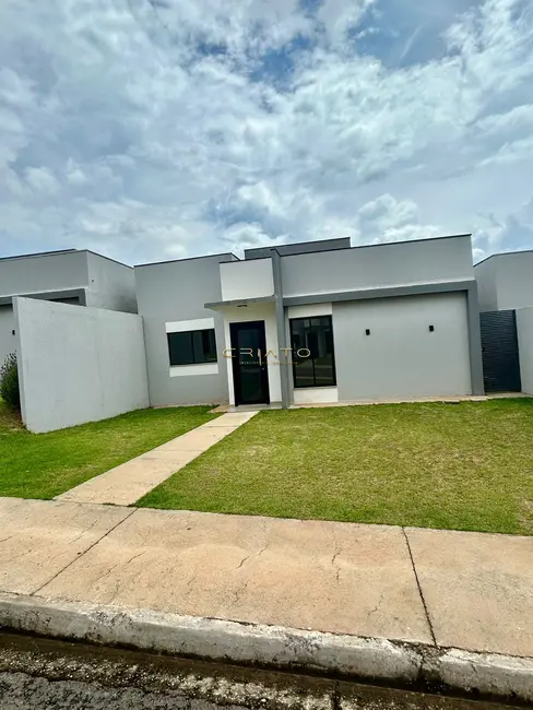 Casa de Condomínio com 2 quartos para alugar, 56m2 em Residencial Itatiaia, Anapolis - GO - imagem 1 Foto 1 de Casa de Condomínio com 2 quartos para alugar, 56m2 em Residencial Itatiaia, Anapolis - GO