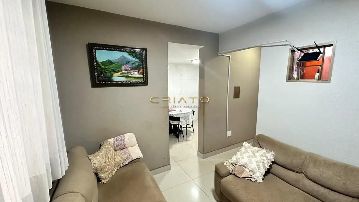 Sobrado com 3 quartos à venda, 91m2 em Vila Industrial, Anapolis - GO - imagem 9 Foto 9 de Sobrado com 3 quartos à venda, 91m2 em Vila Industrial, Anapolis - GO