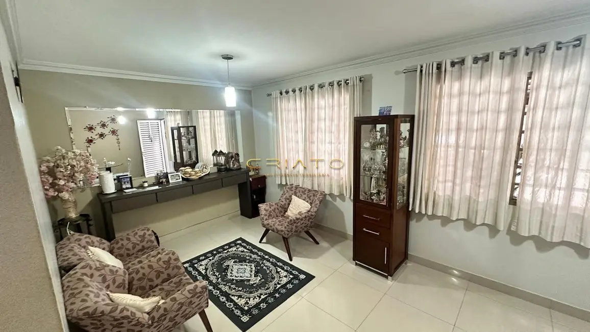 Sobrado com 3 quartos à venda, 91m2 em Vila Industrial, Anapolis - GO - imagem 1 Foto 1 de Sobrado com 3 quartos à venda, 91m2 em Vila Industrial, Anapolis - GO