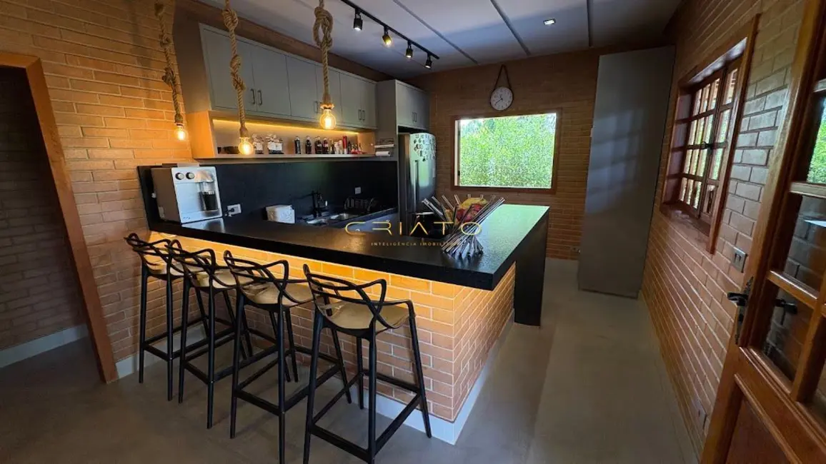 Casa de Condomínio com 3 quartos para alugar, 241m2 em Área Rural de Anápolis, Anapolis - GO - imagem 3 Foto 3 de Casa de Condomínio com 3 quartos para alugar, 241m2 em Área Rural de Anápolis, Anapolis - GO