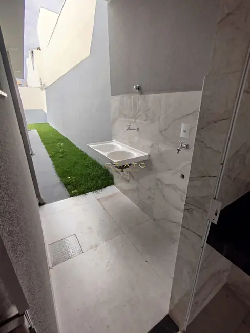 Casa com 2 quartos à venda, 98m2 em Jardim Primavera 1ª Etapa, Anapolis - GO - imagem 3 Foto 3 de Casa com 2 quartos à venda, 98m2 em Jardim Primavera 1ª Etapa, Anapolis - GO