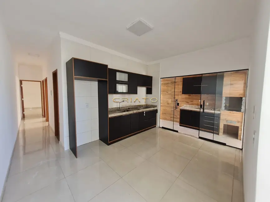 Casa com 3 quartos à venda, 100m2 em Anapolis - GO - imagem 7 Foto 7 de Casa com 3 quartos à venda, 100m2 em Anapolis - GO