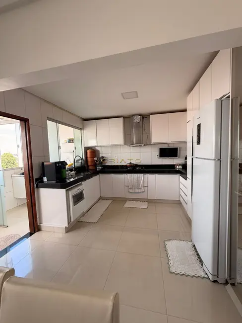 Foto 5 de Apartamento com 4 quartos à venda, 136m2 em Eldorado, Anapolis - GO