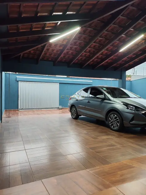 Foto 3 de Sobrado com 3 quartos à venda, 204m2 em Anápolis City, Anapolis - GO