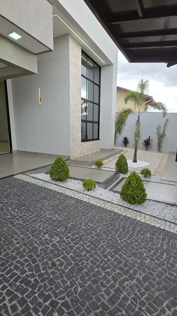 Foto 3 de Casa com 4 quartos à venda, 420m2 em Anápolis City, Anapolis - GO