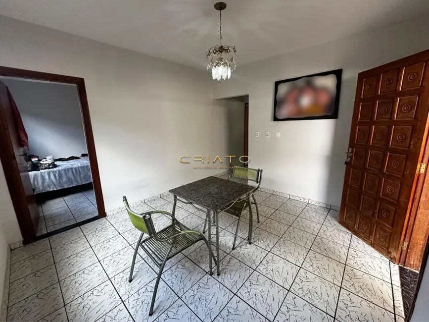 Foto 3 de Casa com 3 quartos à venda, 300m2 em Calixtolândia, Anapolis - GO