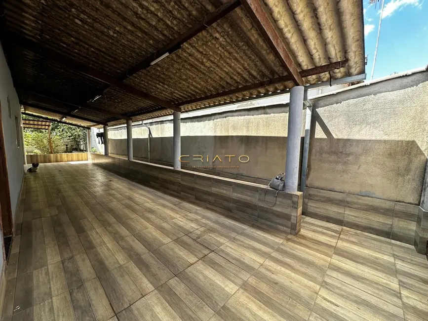 Foto 2 de Casa com 3 quartos à venda, 300m2 em Calixtolândia, Anapolis - GO