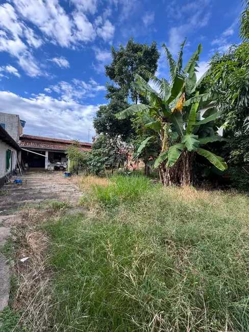 Foto 1 de Terreno / Lote à venda, 360m2 em Anapolis - GO