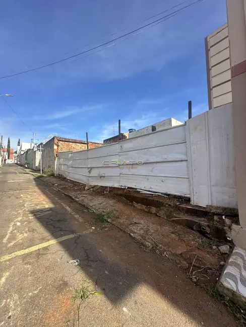 Foto 6 de Terreno / Lote à venda, 140m2 em Anapolis - GO