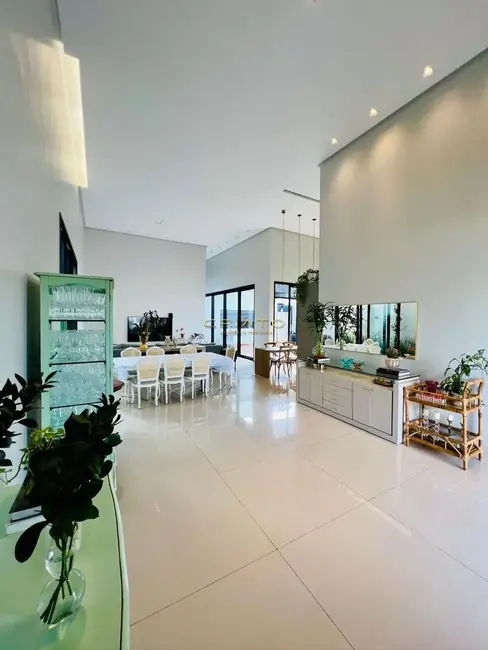 Foto 3 de Casa de Condomínio com 4 quartos à venda, 250m2 em Condomínio Residencial Belas Artes, Anapolis - GO