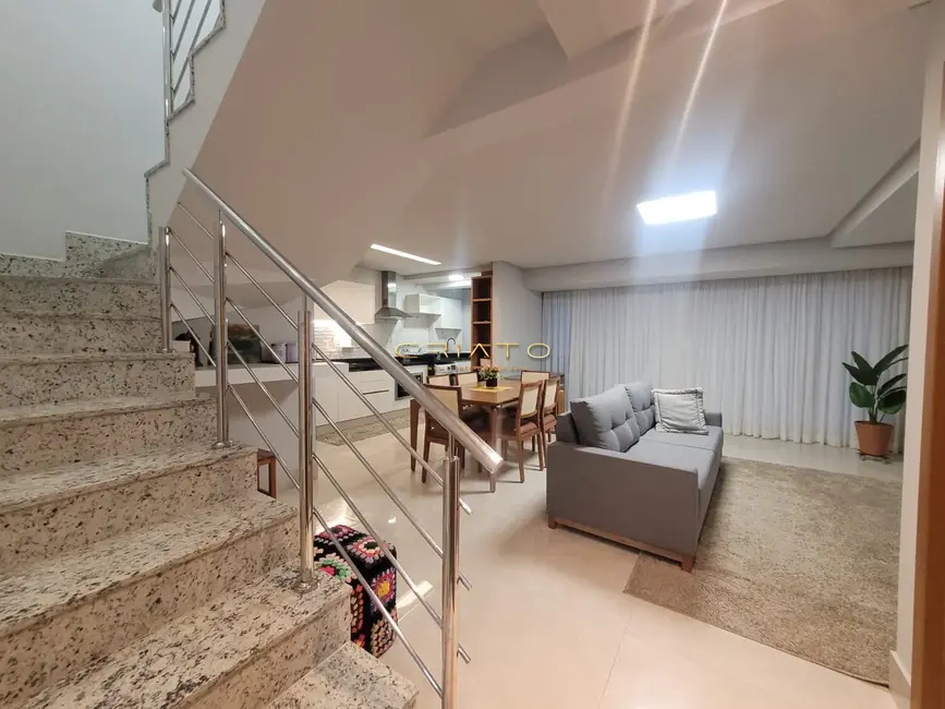 Apartamento com 2 quartos à venda, 92m2 em Setor Marista, Goiania - GO - imagem 2 Foto 2 de Apartamento com 2 quartos à venda, 92m2 em Setor Marista, Goiania - GO