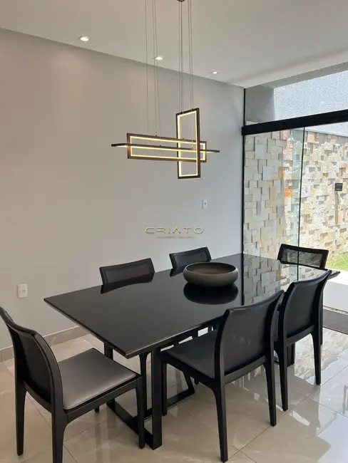 Foto 1 de Casa com 3 quartos à venda, 139m2 em São João, Anapolis - GO