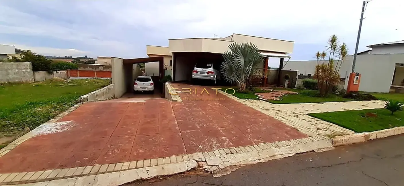 Foto 1 de Casa de Condomínio com 4 quartos à venda, 331m2 em Anapolis - GO
