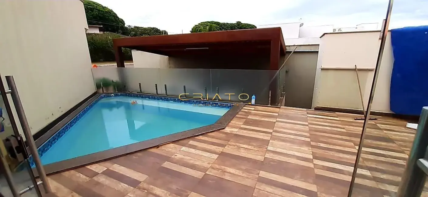 Foto 9 de Casa de Condomínio com 4 quartos à venda, 331m2 em Anapolis - GO