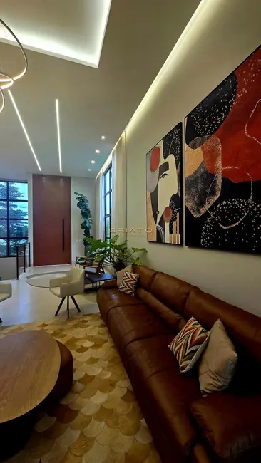 Sobrado com 5 quartos à venda, 320m2 em Goiania - GO - imagem 6 Foto 6 de Sobrado com 5 quartos à venda, 320m2 em Goiania - GO