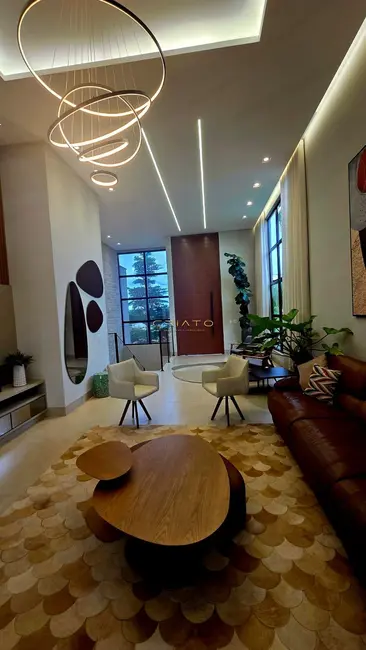 Sobrado com 5 quartos à venda, 320m2 em Goiania - GO - imagem 2 Foto 2 de Sobrado com 5 quartos à venda, 320m2 em Goiania - GO