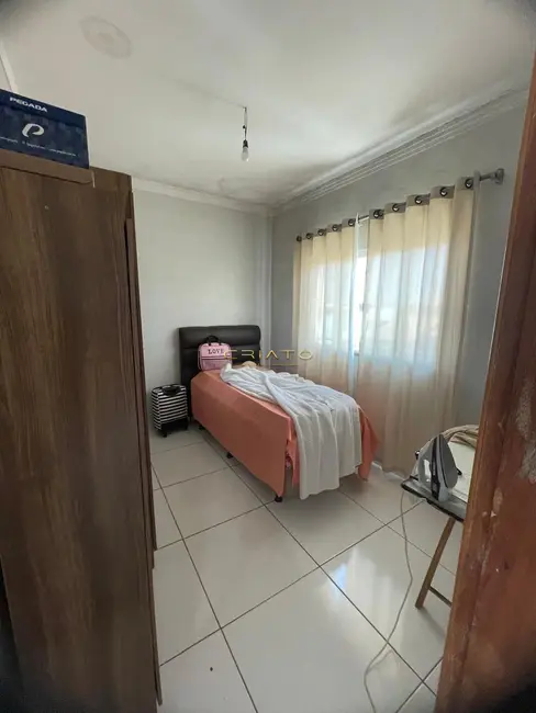 Foto 6 de Sobrado com 3 quartos à venda, 250m2 em Anapolis - GO