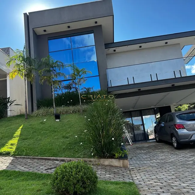 Foto 1 de Casa de Condomínio com 5 quartos à venda, 320m2 em Anapolis - GO