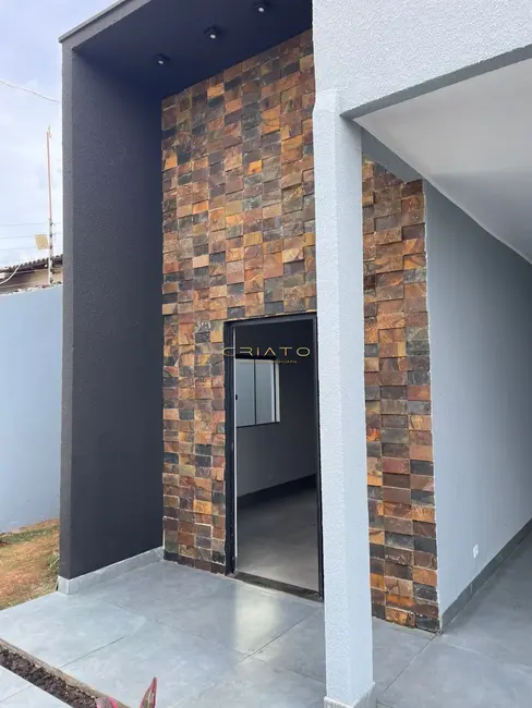 Foto 2 de Casa com 3 quartos à venda, 113m2 em Anapolis - GO