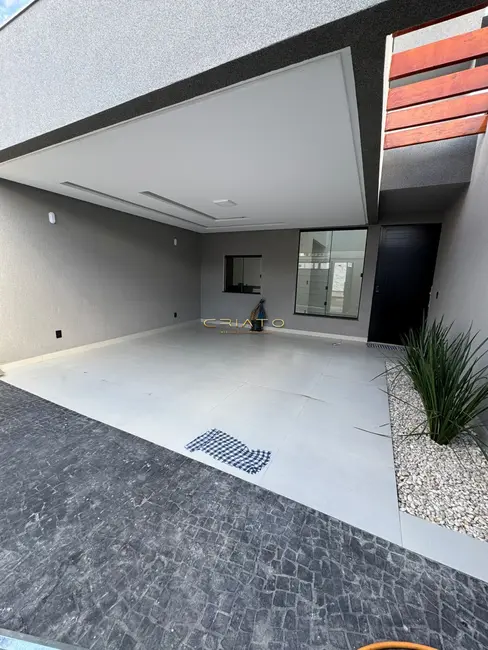 Casa com 4 quartos à venda, 152m2 em Residencial Alphaville, Anapolis - GO - imagem 1 Foto 1 de Casa com 4 quartos à venda, 152m2 em Residencial Alphaville, Anapolis - GO